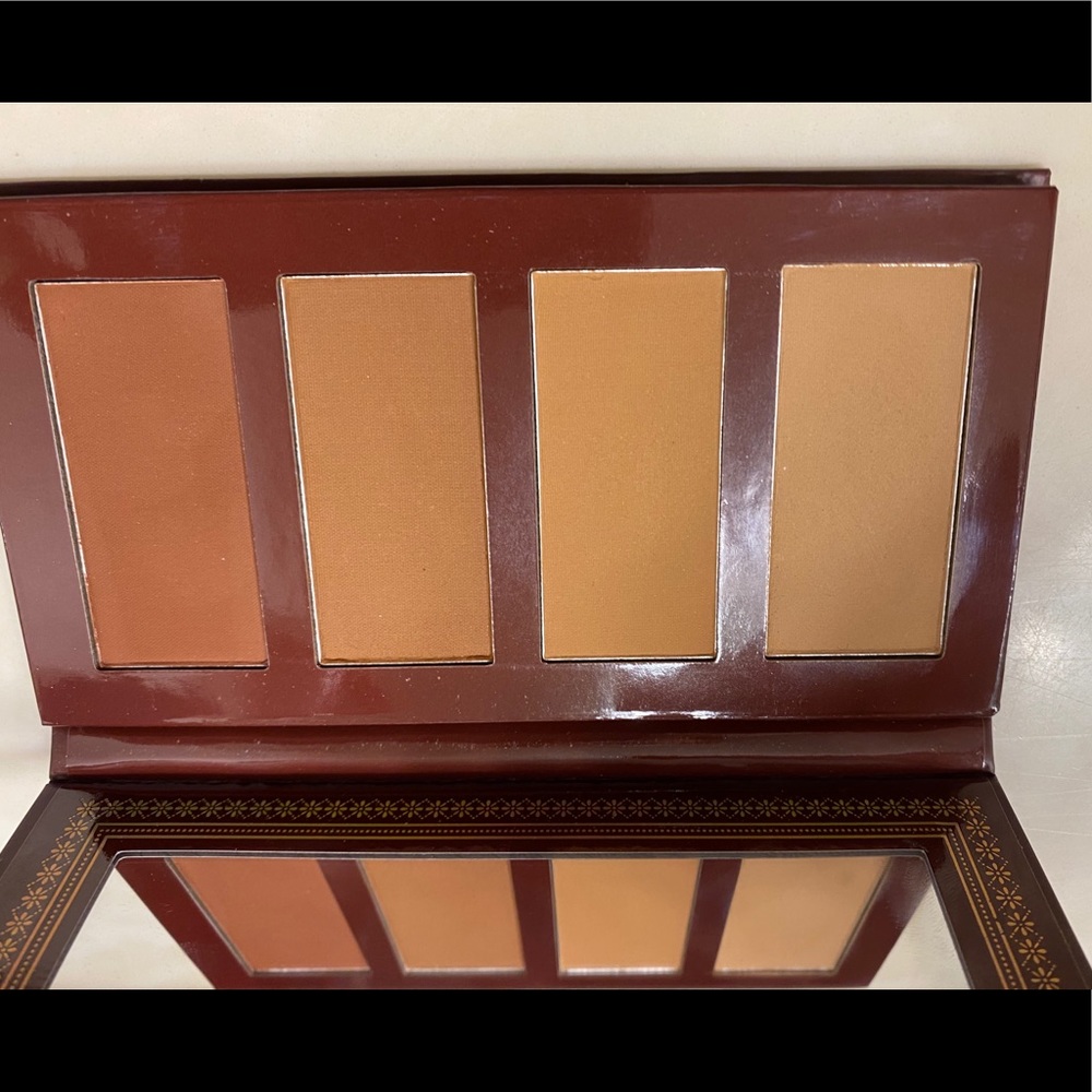 Ace Beaute Contour Palette